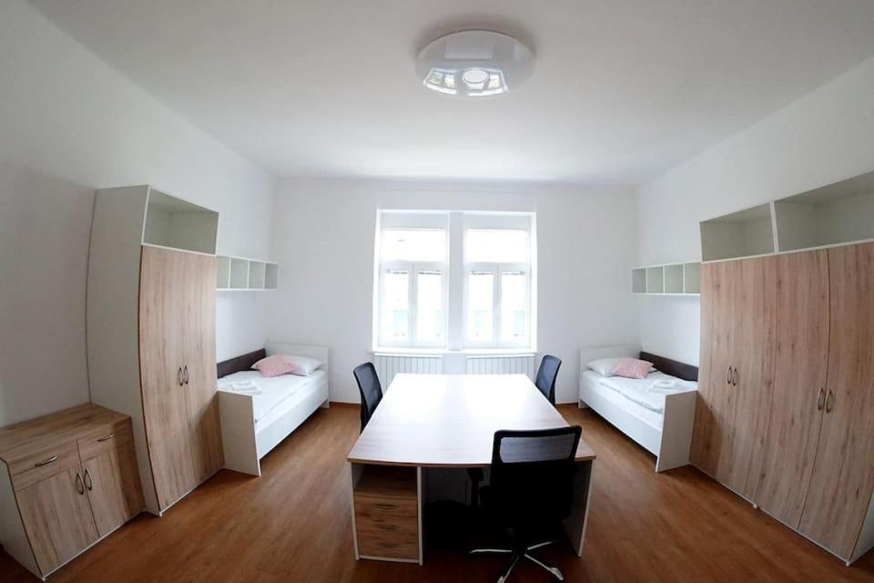 Maister Rooms Marburgo Esterno foto