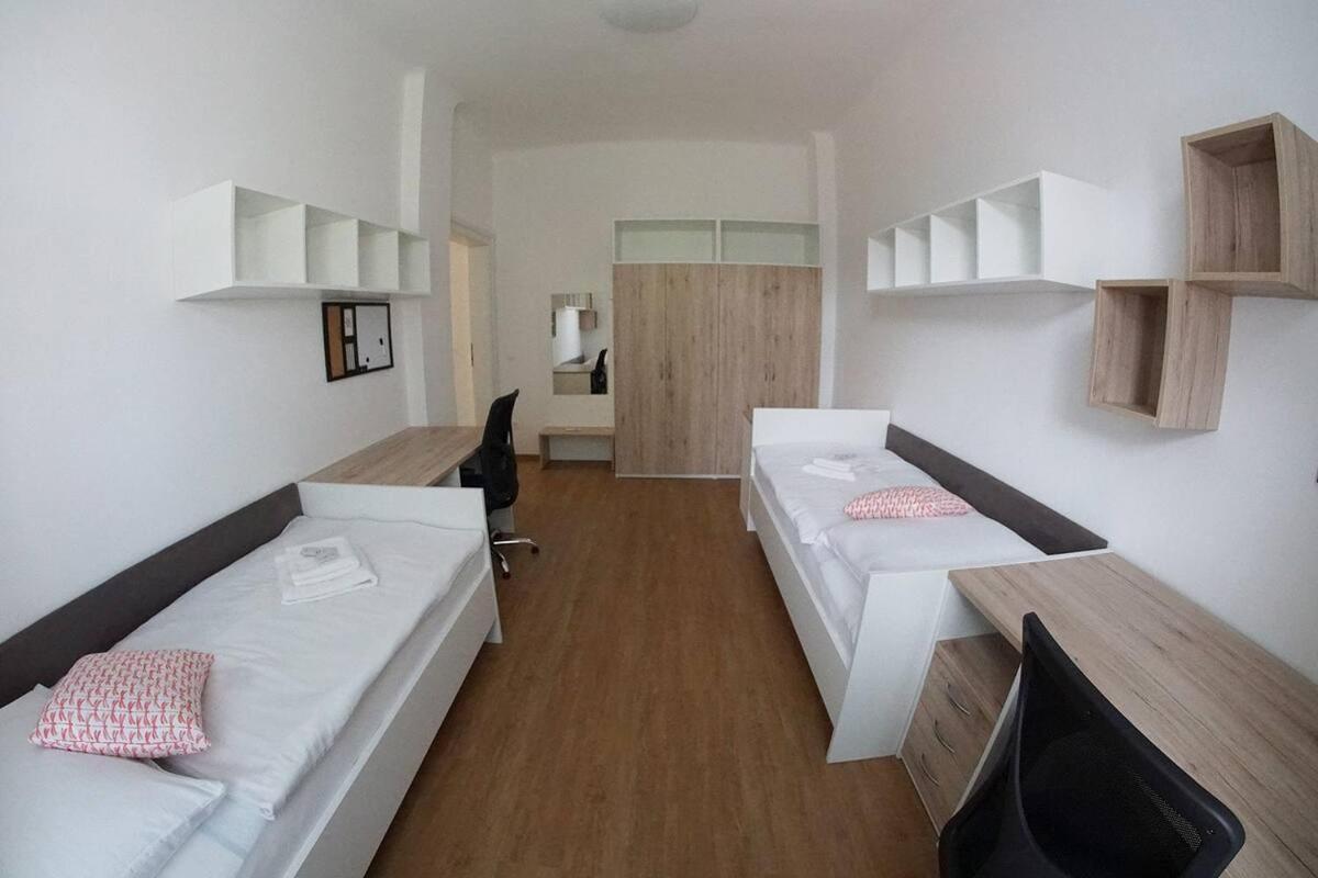 Maister Rooms Marburgo Esterno foto